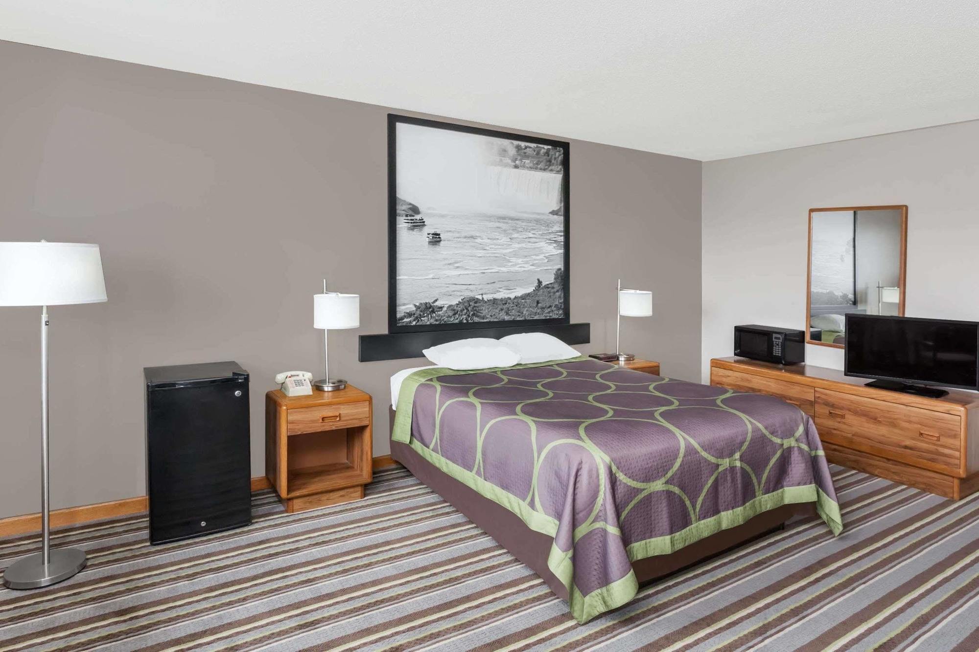 Super 8 By Wyndham Watseka Hotel Exterior photo