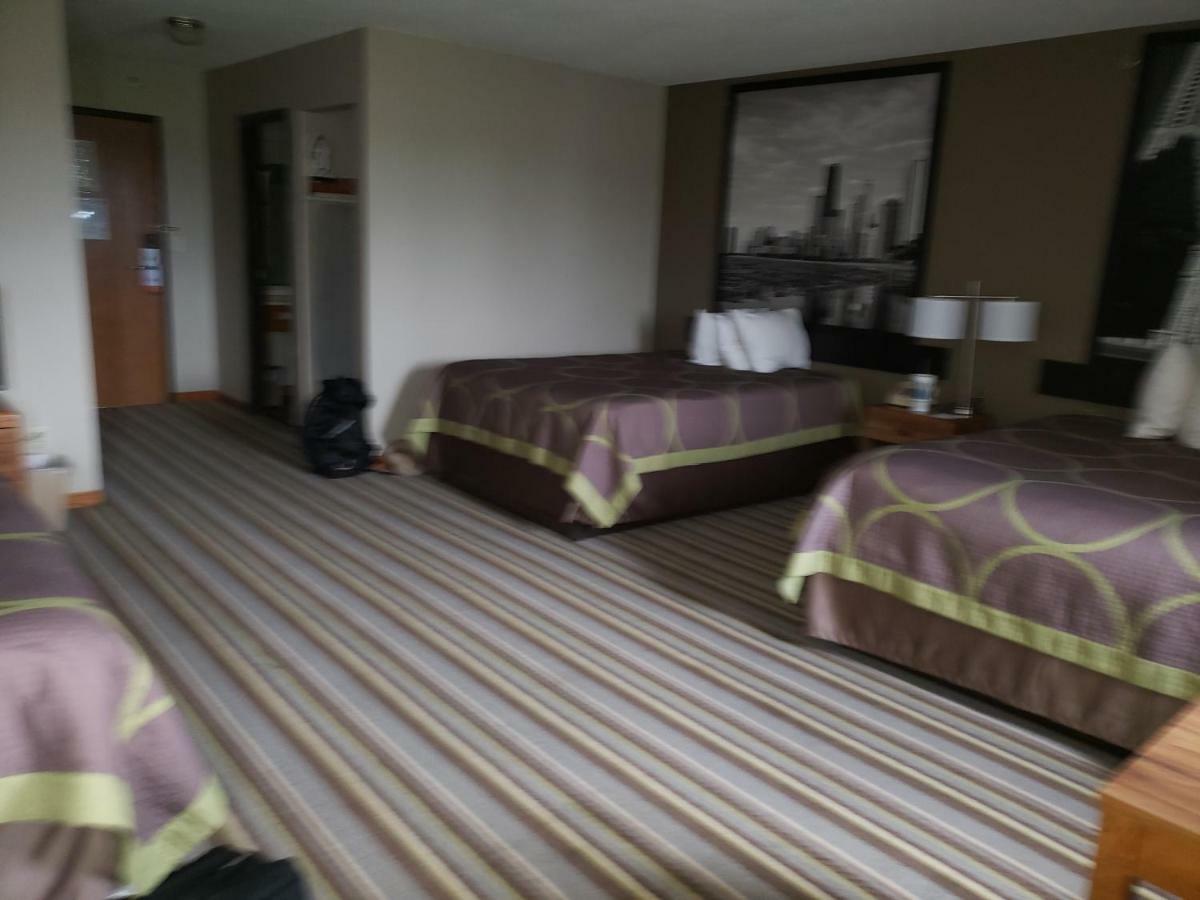 Super 8 By Wyndham Watseka Hotel Exterior photo